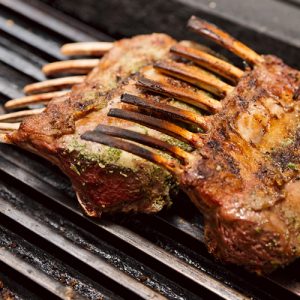 Costițe de miel la grătar